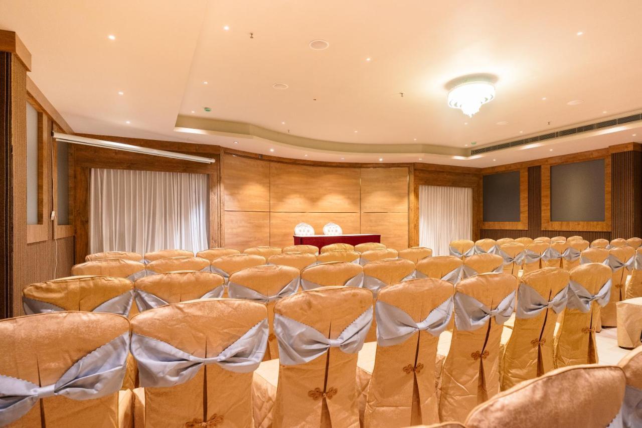 Marine Inn Hotel Kochi Dış mekan fotoğraf