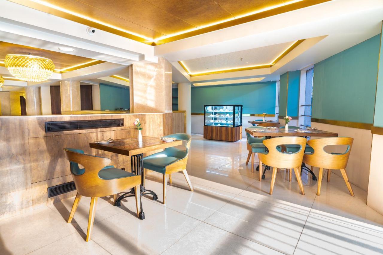 Marine Inn Hotel Kochi Dış mekan fotoğraf