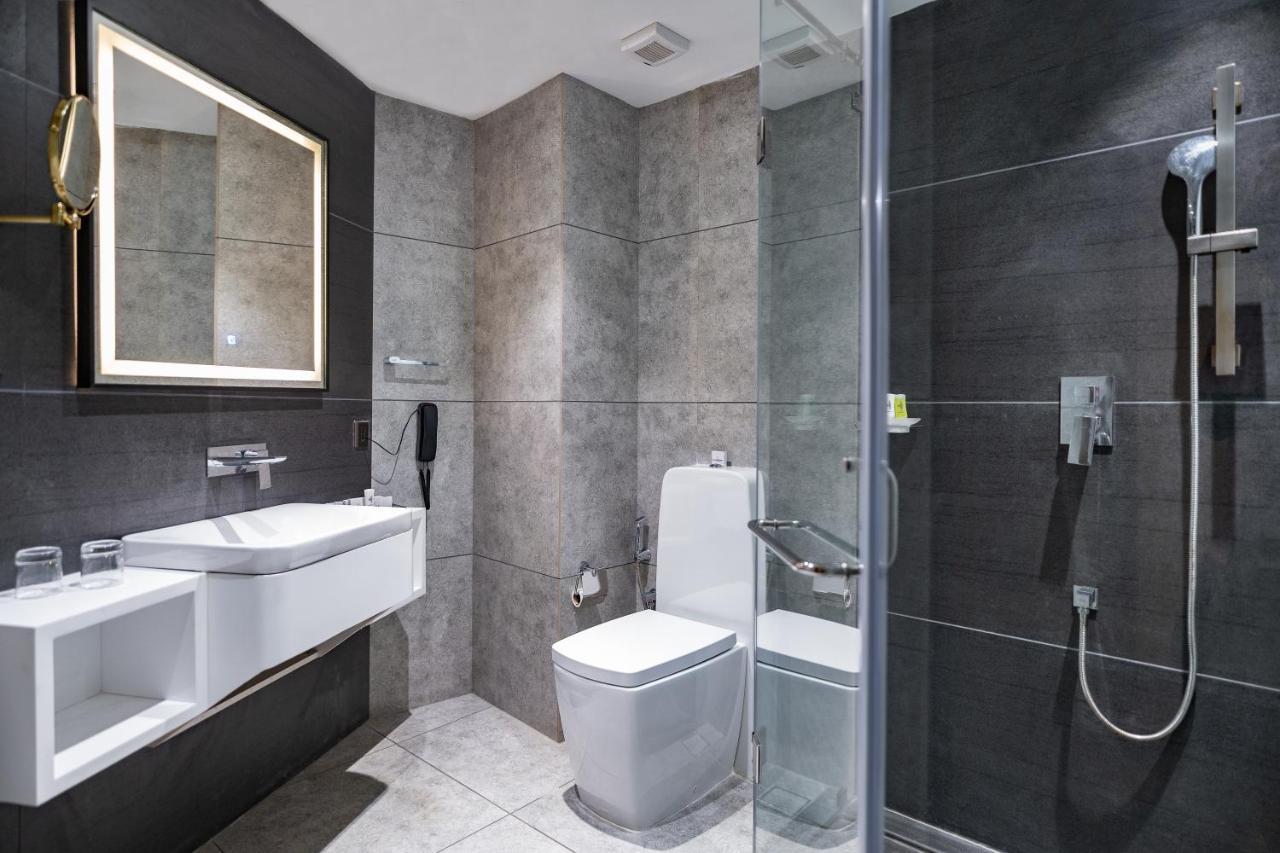 Marine Inn Hotel Kochi Dış mekan fotoğraf