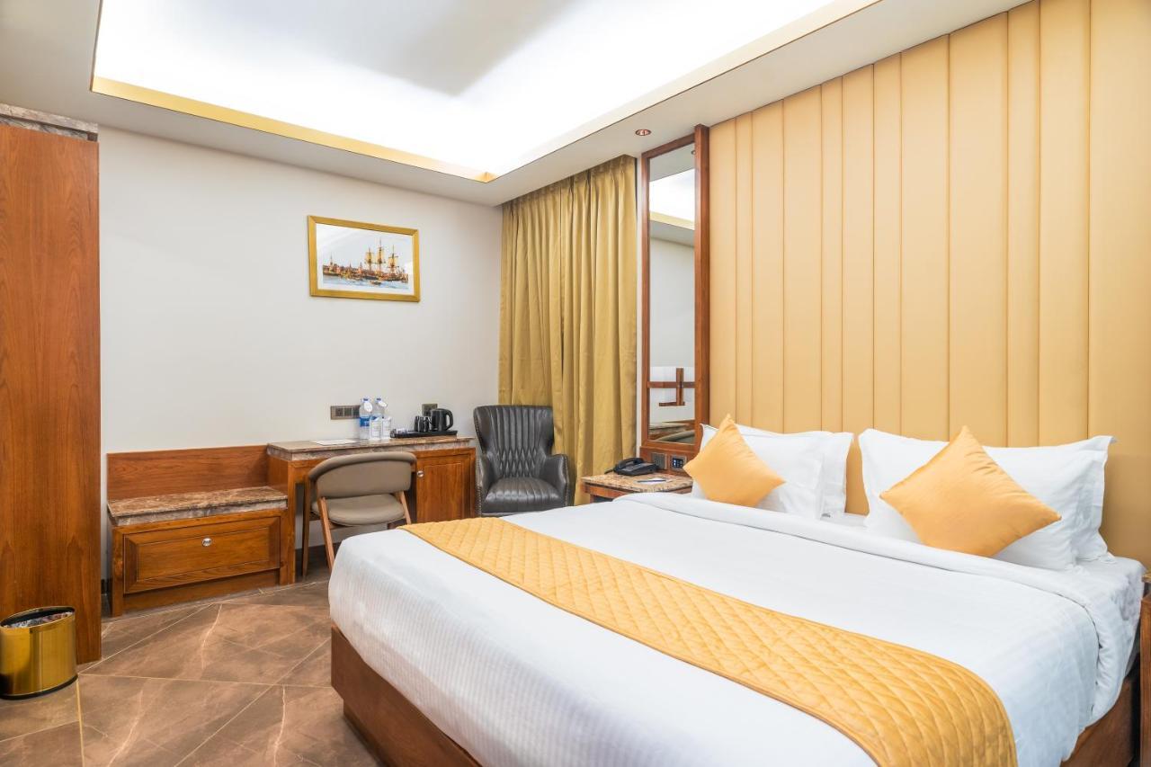 Marine Inn Hotel Kochi Dış mekan fotoğraf